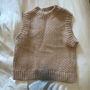 H&M blush chunky knit sleeveless sweater